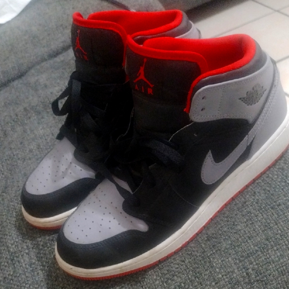 Nike Air Jordan Black and Gray Sneakers